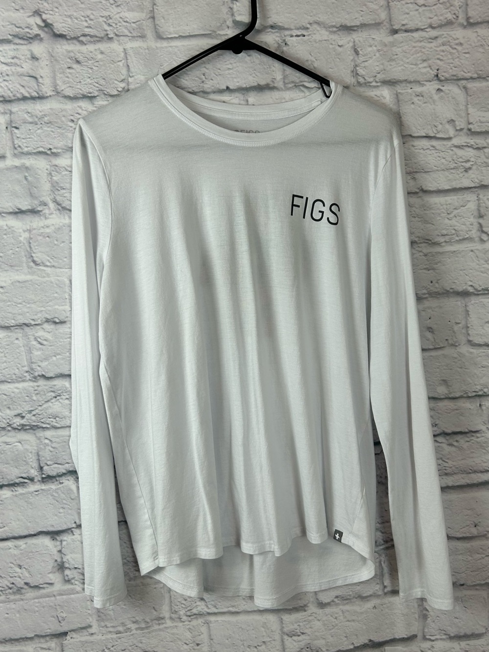FIGS Super Soft White Long Sleeve Strawberry Graphic Shirt Size Large
